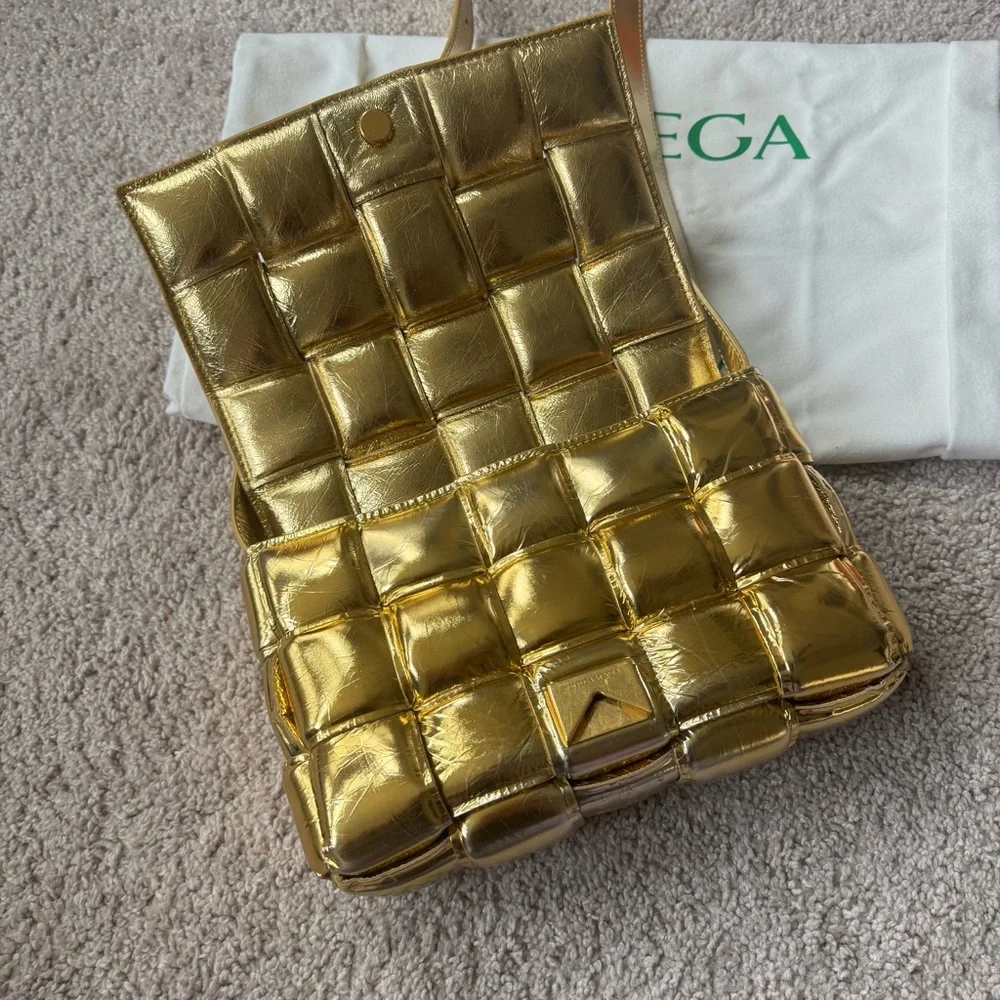 [Sold] BV Mirror Lambskin Intreccio Padded Cassette Crossbody Bag in Gold - Picture 9 of 14